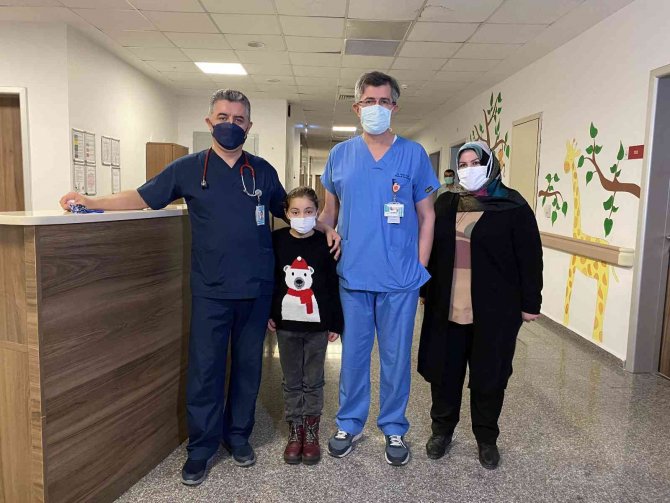 Doğuştan Kalp Hastalıklarına Karşı Uzmanlar Uyarıyor: “Tanı Ve Takip Çok Önemli”