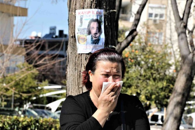 Antalya’da Gözü Yaşlı Anne 41 Gündür Haber Alamadığı Oğlunu 50 Bin Tl Ödül İle Arıyor