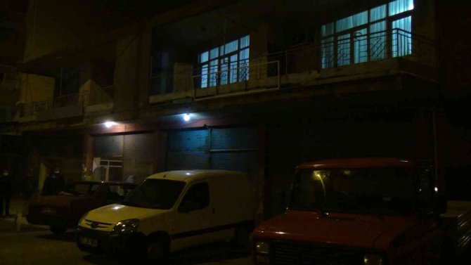 Antalya’da Yaşlı Kadın Zihinsel Engelli Oğlunu Korumak İstedi, Canından Oldu