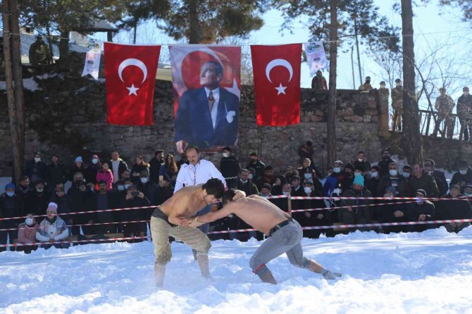 Pehlivanlar Bu Kez Beyaz Minderde Kozlarını Paylaştı