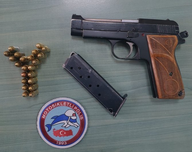 Aranan Şahıslar Uygulamalarda Yakalandı