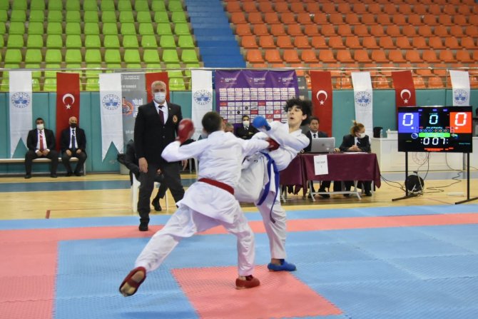 Elazığ’da Okul Sporları Müsabakaları Başladı