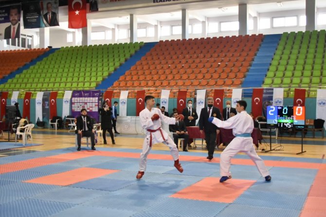 Elazığ’da Okul Sporları Müsabakaları Başladı