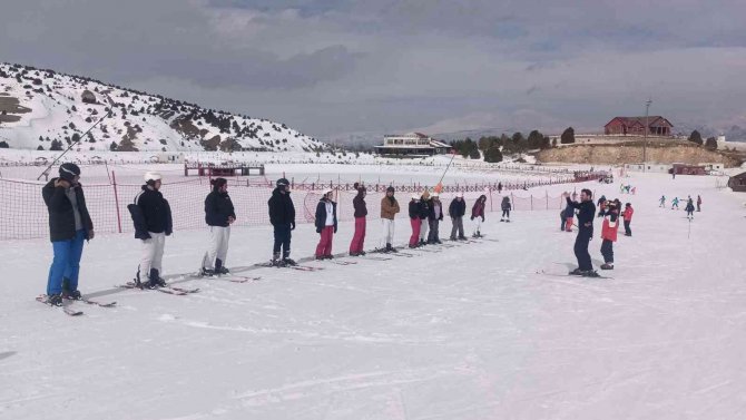 Deü Ve Ebyü Güçlerini Birleştirdi