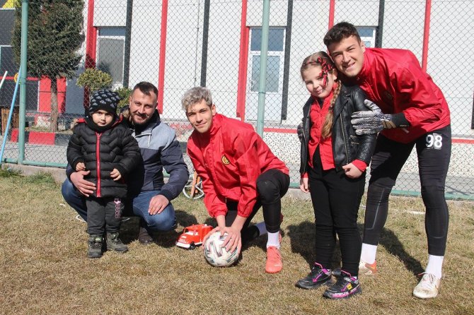 Şehit Komutan Mithat Dunca’nın Ailesinden Eskişehirspor’a Ziyaret