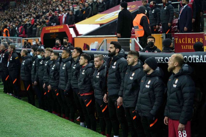 Galatasaray’da 3 Değişiklik