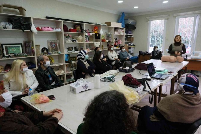 Hayat Kurtarmak İçin İlk Yardımın Abc’sini Maltepe’de Öğreniyorlar