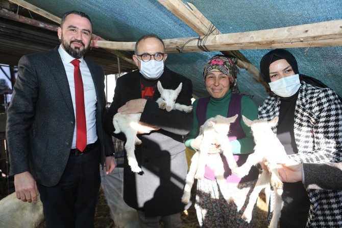 Ak Parti, Karınca Modeli Çalışma Programına Tire’den Devam Etti