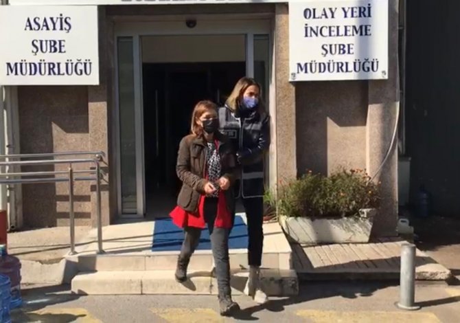 Araçta Tartıştığı Kişiyi Emniyet Kemeriyle Boğarak Öldüren Kadın Tutuklandı
