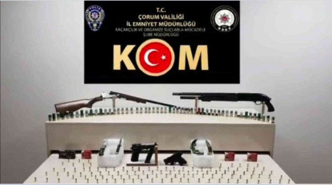 Kom Ekiplerinden Silah Tacirlerine Operasyon