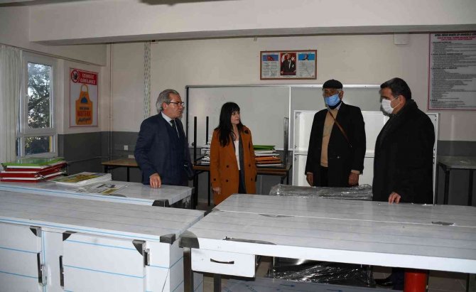 Kuşadası Belediyesi’nden Eğitim Kurumlarına Tam Destek