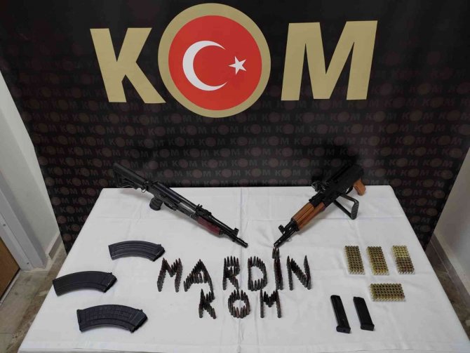 Mardin’de Ruhsatsız Silah Ve Mühimmat Ele Geçirildi