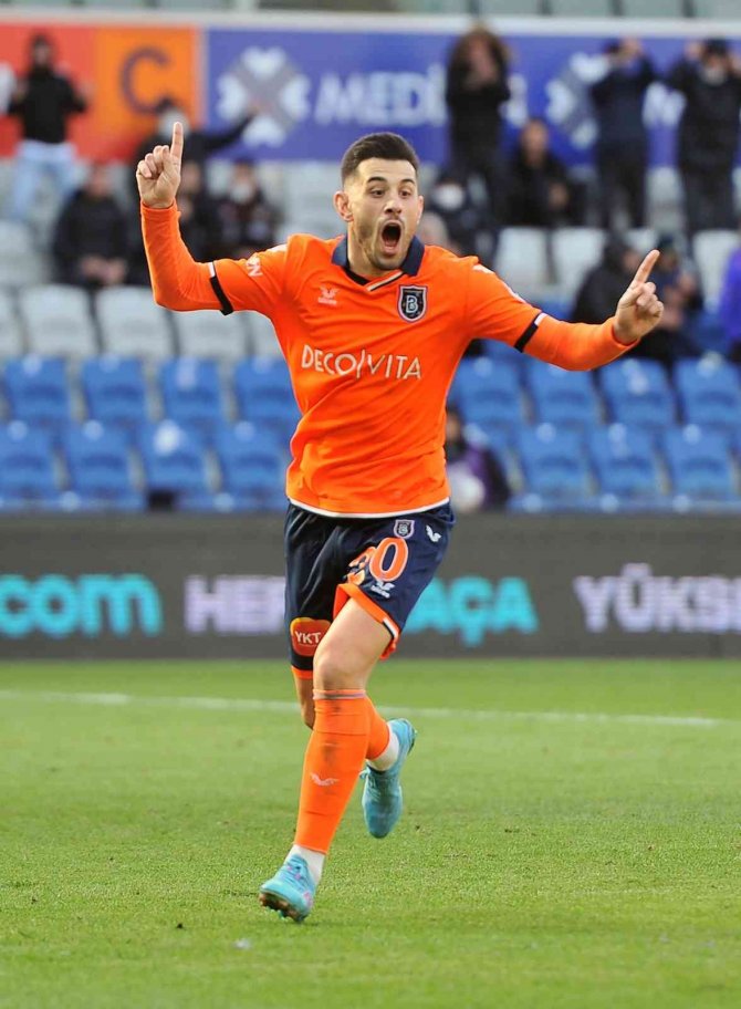 Başakşehir’e 3 Puanı Yeni Transferleri Getirdi