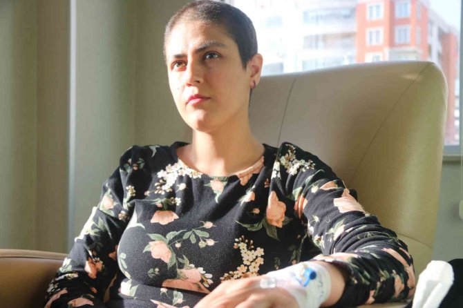 Kanserle Savaşta ‘Akıllı İlaçlar’ Etkisi: İ̇yileşmede Fark Oluşturuyor, Sosyal Hayata Devamı Sağlıyor