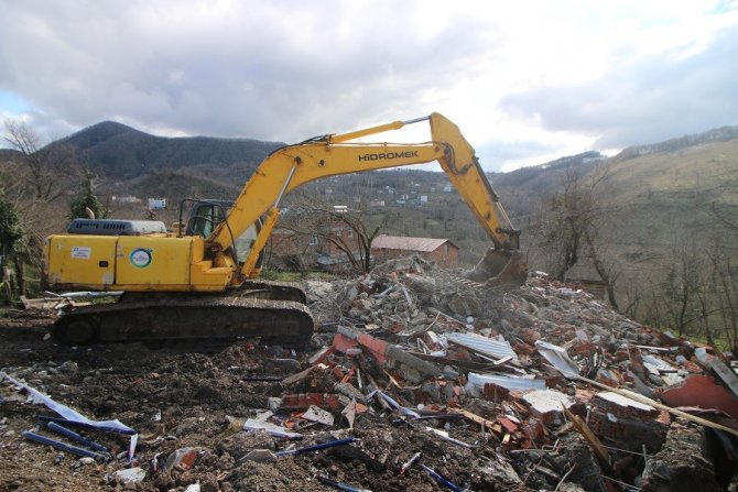 Devlet Heyelan Bölgesinde