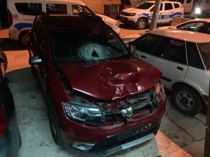 Yolun Karşısına Geçerken Otomobilin Çarptığı Adam Hayatını Kaybetti