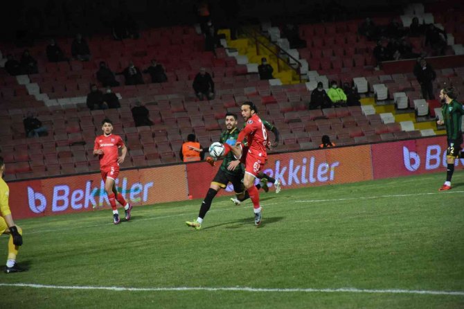 Spor Toto 1. Lig: Balıkesirspor: 1 - Kocaelispor: 2