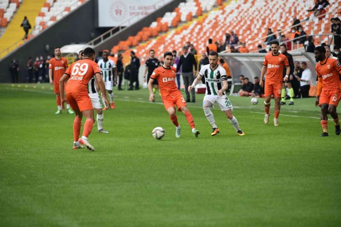 Denizlispor, Adanaspor İle Golsüz Berabere Kaldı