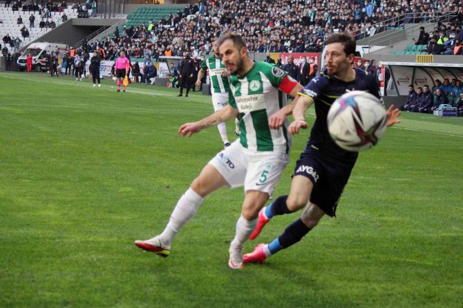 Spor Toto Süper Lig: Gzt Giresunspor: 1 - Fenerbahçe: 1 (İ̇lk Yarı)