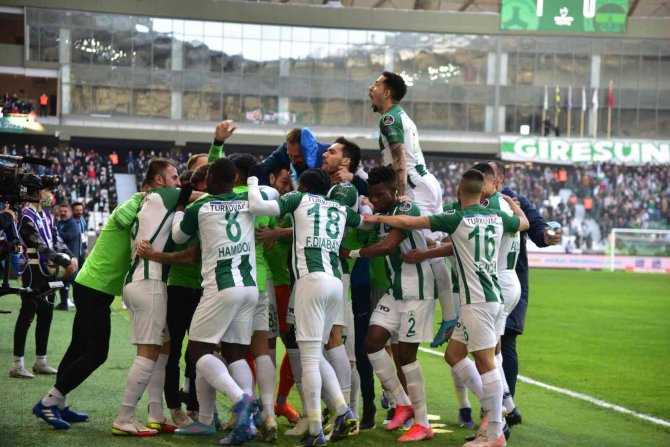 Spor Toto Süper Lig: Gzt Giresunspor: 1 - Fenerbahçe: 1 (İ̇lk Yarı)