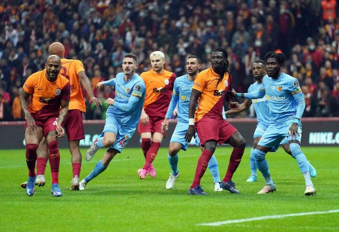 Galatasaray 6 Maçtır Kazanamıyor