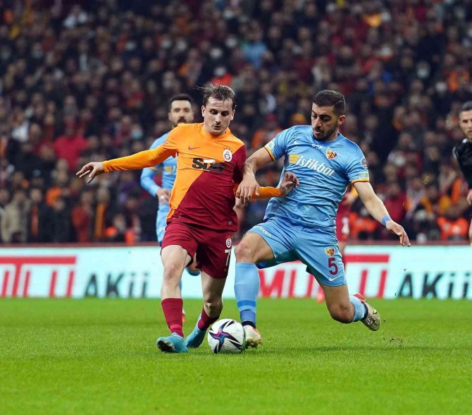 Spor Toto Süper Lig: Galatasaray: 0 - Kayserispor: 0 (İ̇lk Yarı)