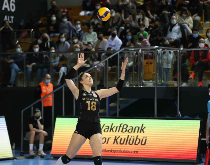 Vakıfbank, Nilüfer Belediyespor’a Set Vermedi