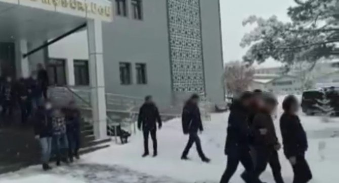 Van’da Kasten Adam Öldürme Suçundan 3 Kişi Tutuklandı