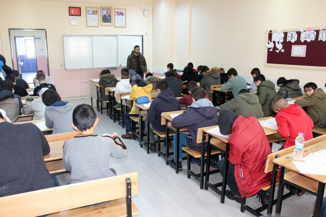 Ağrı’da Binlerce Kişi Siyer Yarışması’na Katıldı