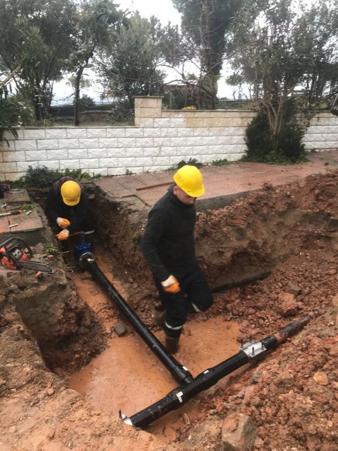 Ayvalık’ta Baski̇ Ekipleri Zor Kış Koşullarında Çalışmalarını Sürdürüyor