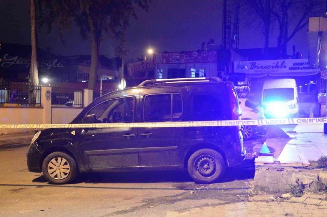 Bakırköy’de 4 Kişinin Yaralandığı Silahlı Çatışmada 2 Kişi Gözaltına Alındı