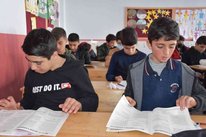 Bitlis’te Siyer Yarışmasına Yoğun Katılım