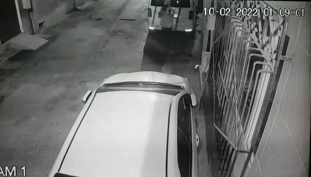 Hırsızlara Karşı Yaptırmıştı, Onu Da Çaldılar