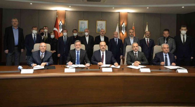 Teknosab Otoyol Bağlantı Kavşağı İçin İmzalar Atıldı