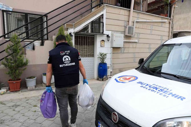 Hayırseverlerden İhtiyaç Sahiplerine Sevgi Eli