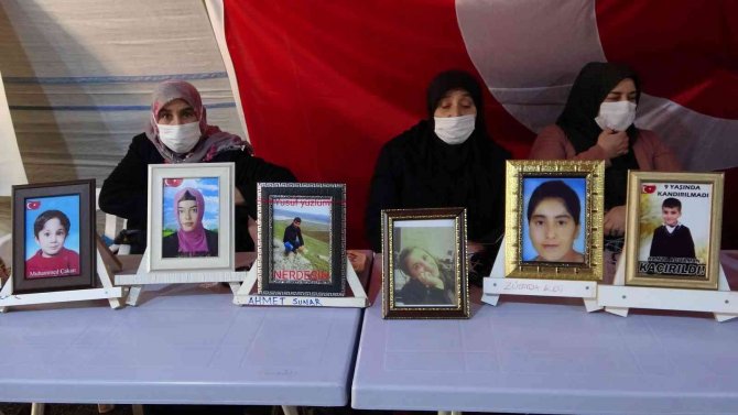 Yüreği Yanık Anne Nilifırka: “Kanlı Ellerini Evlatlarımızın Üzerinden Çeksinler”