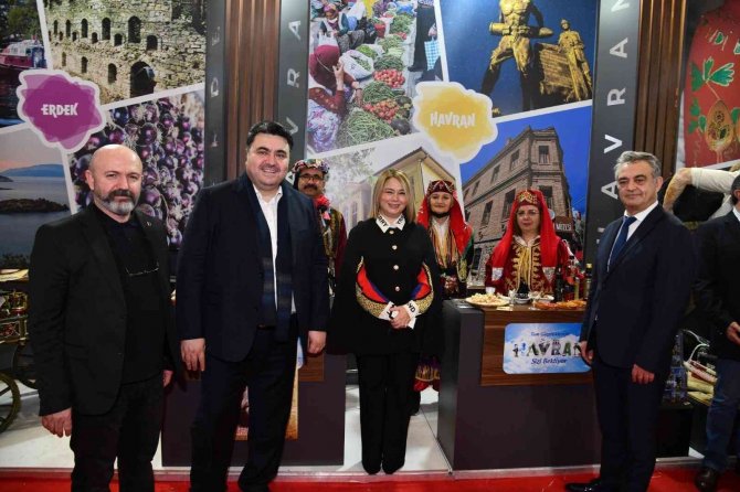 Balıkesir Emi̇tt’te İz Bıraktı