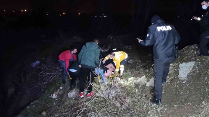 Düzce’de Otomobil Dereye Uçtu, 3 Yaralı