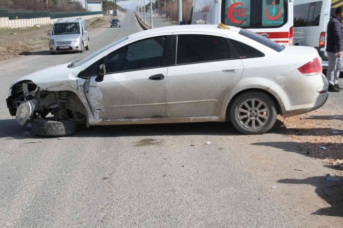 Elazığ’da Trafik Kazası: 4 Yaralı