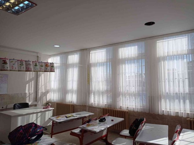 Elazığ’da İ̇smet Paşa Ortaokulu Yapılan Çalışmalar İle Yenilendi