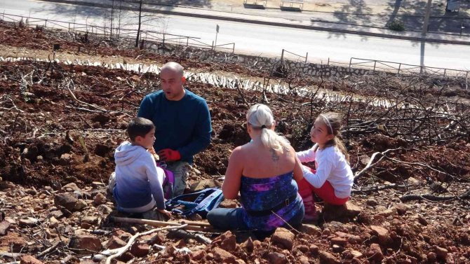 Marmaris’te Gönüllüler Fidan Ve Tohum Dikimlerine Devam Ediyor
