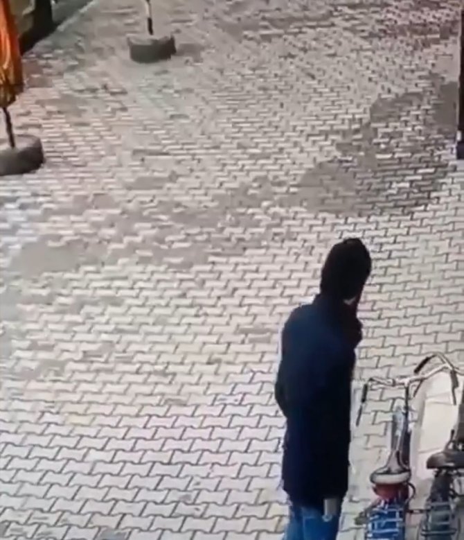 Iğdır’da Bisiklet Hırsızlığı Güvenlik Kamerasında