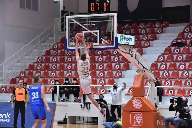 Ing Basketbol Süper Ligi: Aliağa Petkim Spor: 72 - Büyükçekmece Basketbol: 74