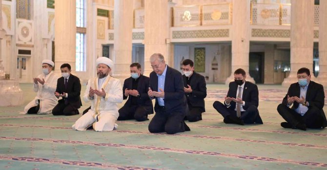 Kazakistan Cumhurbaşkanı Tokayev: “Halkımızın Birliğini Bozmaya İzin Vermeyeceğiz”