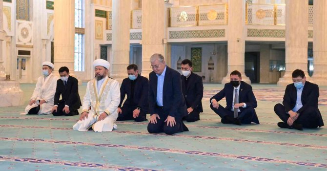 Kazakistan Cumhurbaşkanı Tokayev: “Halkımızın Birliğini Bozmaya İzin Vermeyeceğiz”