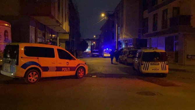 Tartıştıkları Şahsı Hem Silahla Vurdular Hem De Bıçakladılar