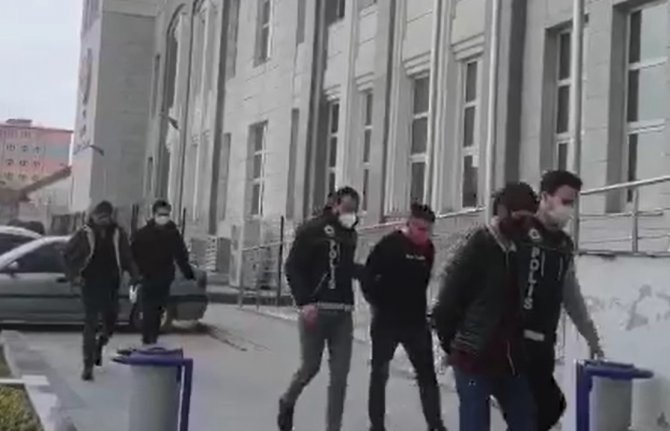Uyuşturucu Operasyonunda 4 Şahıs Tutuklandı