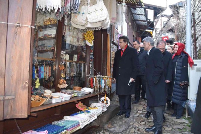 Bakan Yardımcısı Alparslan, Osmanlı Kenti Safranbolu’yu Gezdi