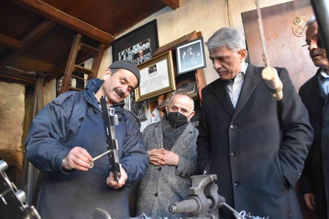 Bakan Yardımcısı Alparslan, Osmanlı Kenti Safranbolu’yu Gezdi