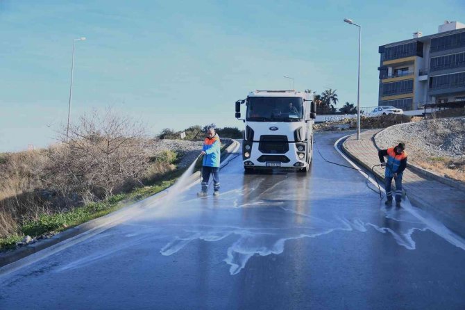 Kuşadası’nın Hijyen Savaşçıları Görev Başında